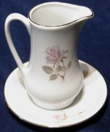 LECHERA SANTA CLARA ROSAS